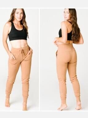 Zyia Ascend Joggers Camel Womens Large
